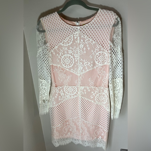 Gianni Bini Lace Dress Pink Slip Sheer Arms | Size 8 | Worn Once | Bridal Events - Picture 3 of 9